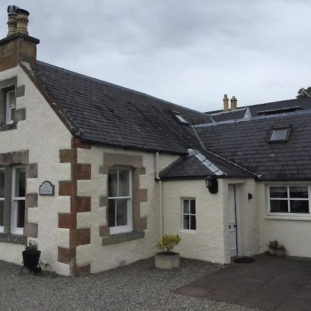Three-Bedroom Old Cottage Free Parking Inverness Extérieur photo