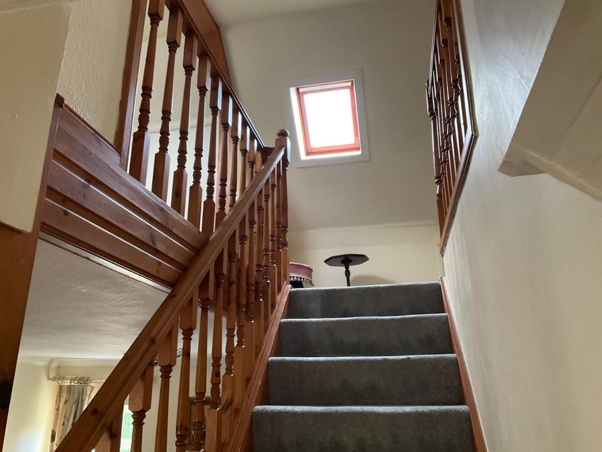 Three-Bedroom Old Cottage Free Parking Inverness Extérieur photo